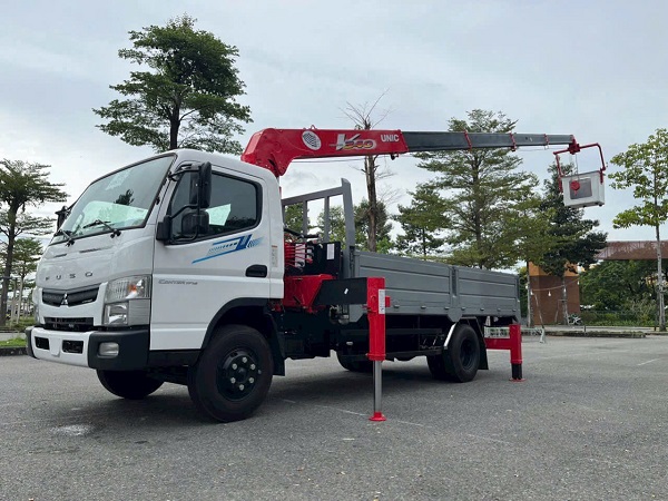 Xe Cẩu 3 Tấn Rưỡi - Giải Pháp Nâng Hạ Hiệu Quả Cho Công Trình Xe Cẩu 3 Tấn Rưỡi - Giải Pháp Nâng Hạ Hiệu Quả Cho Công Trình